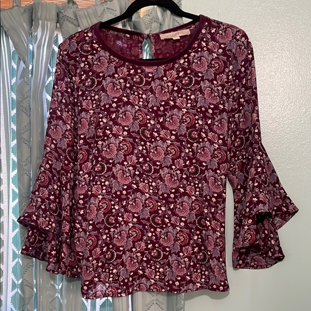 Loft Women’s Floral Bell-Sleeve Top